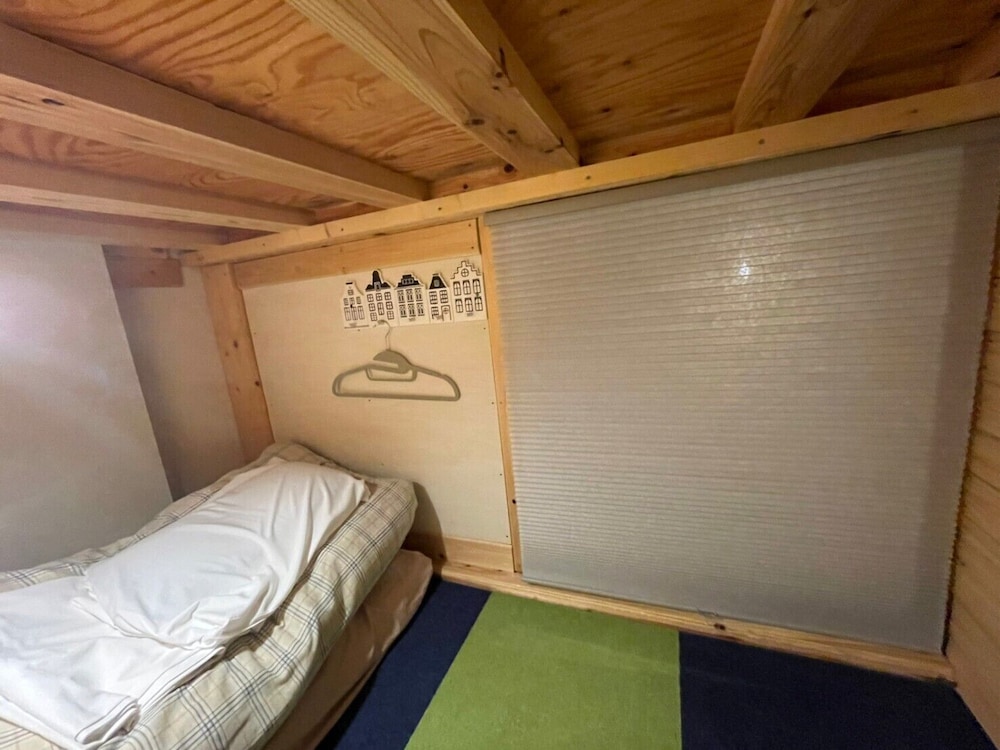 ツインルーム 男女共用ドミトリー 客室3 | まちやど Motomachi