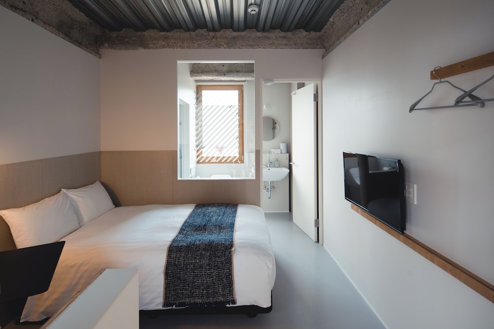 客室1 | コトブキホテル