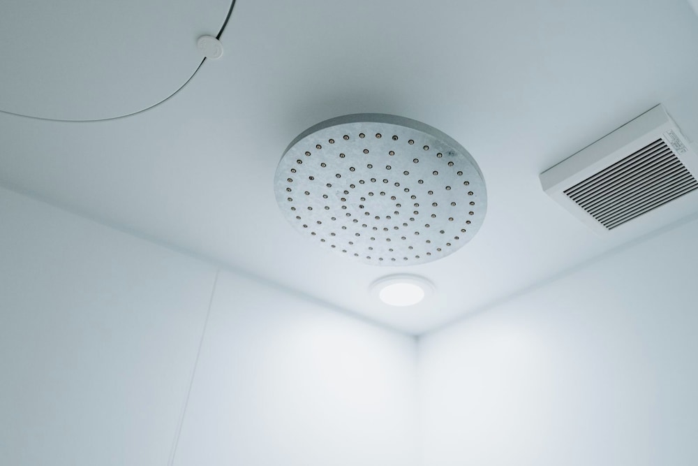 セミダブルルーム 禁煙 客室3 | コトブキホテル