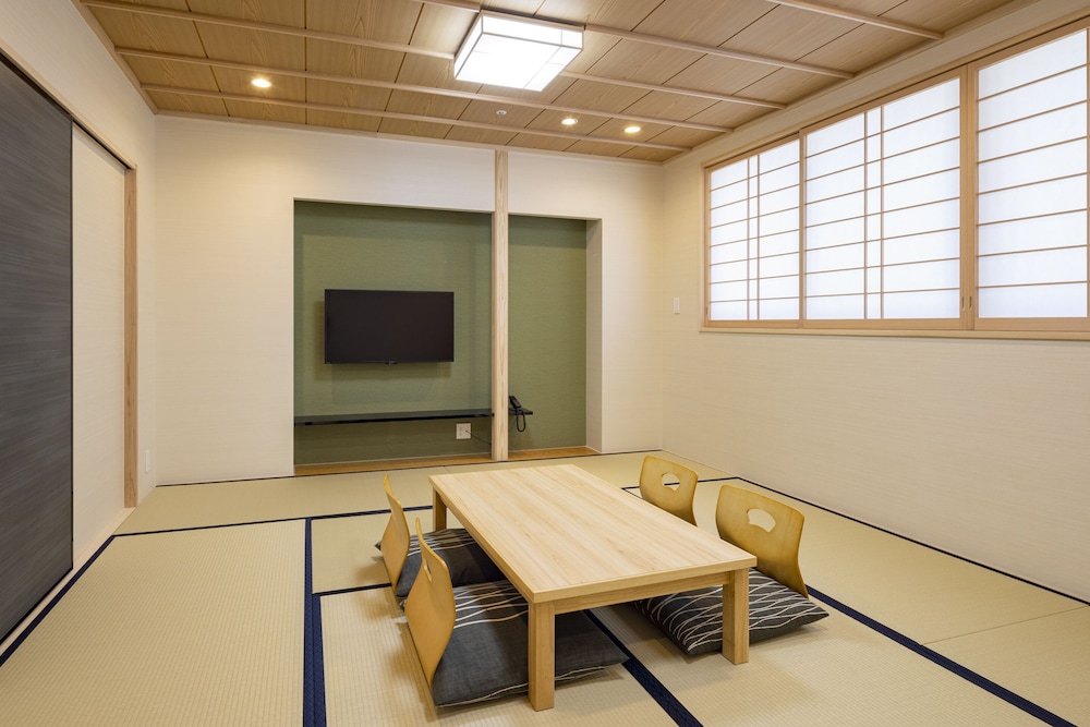 ワイド和室 定員2~4名 禁煙 客室2 | 旅館 銀閣