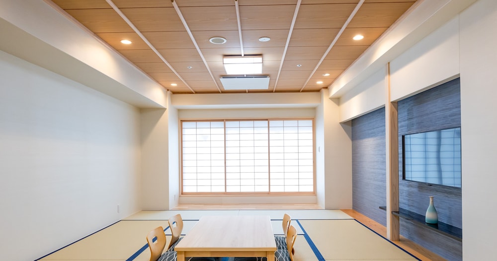 ワイド和室 定員2~4名 禁煙 | 旅館 銀閣