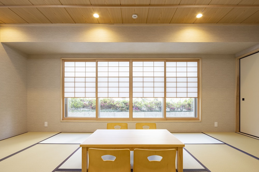 ワイド和室 定員2~4名 禁煙 客室3 | 旅館 銀閣