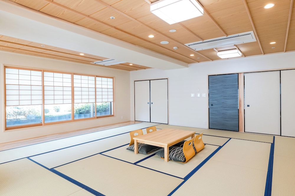 デラックス和室 定員2～8名 禁煙 客室1 | 旅館 銀閣