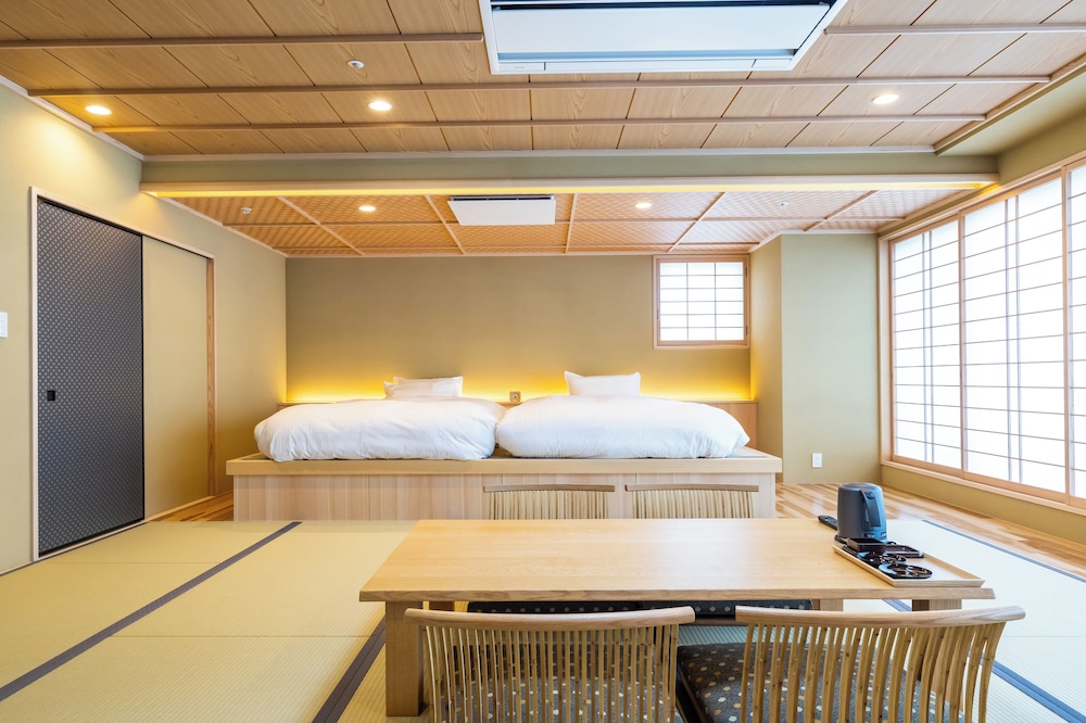 和モダンスイート 定員2名 禁煙 客室2 | 旅館 銀閣