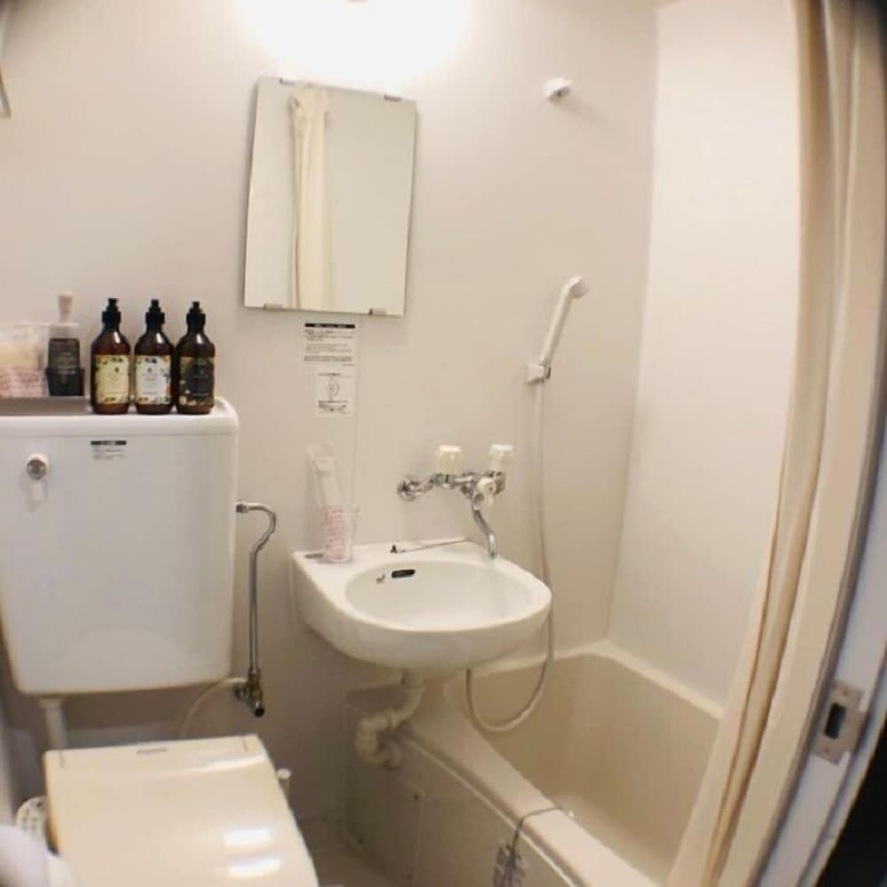 エコノミー ツインルーム バスルーム0 | JA HOTEL 新深江
