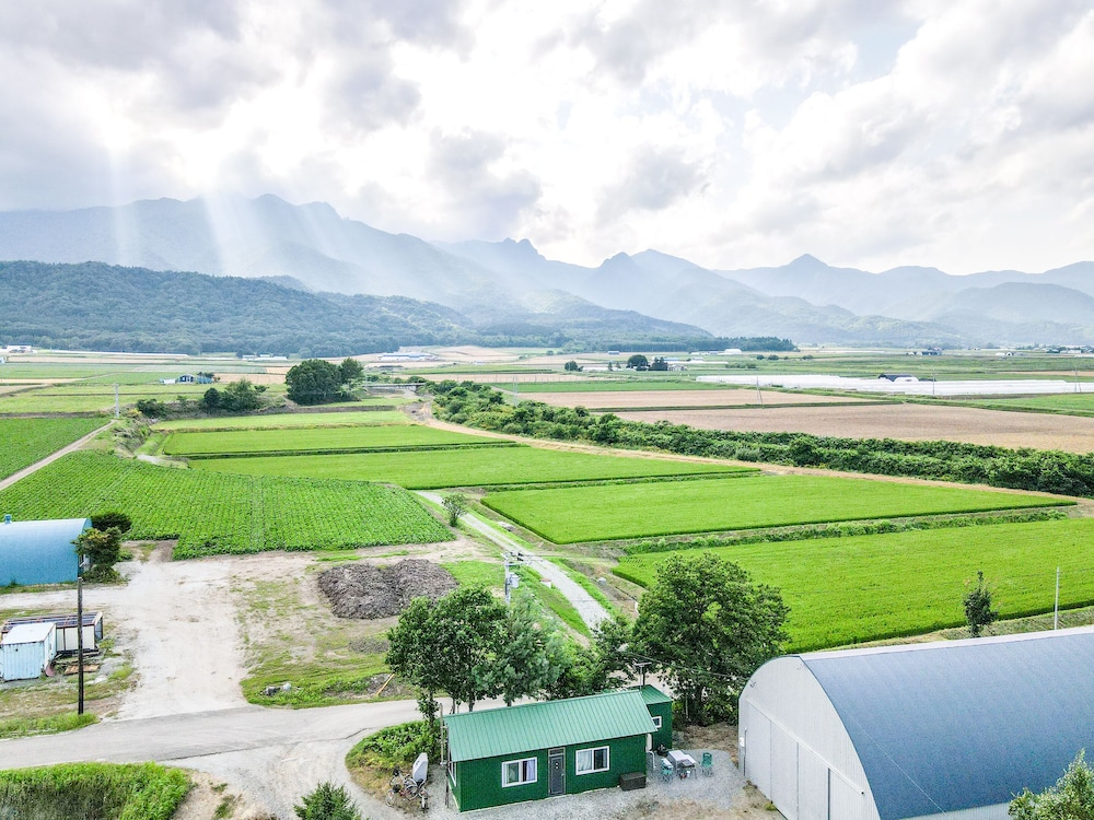 ファミリー コテージ マウンテン ビュー0 | Furano Log House Farm Resort