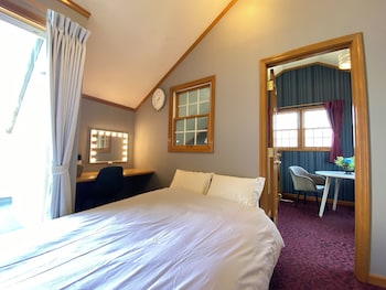 Five room 120