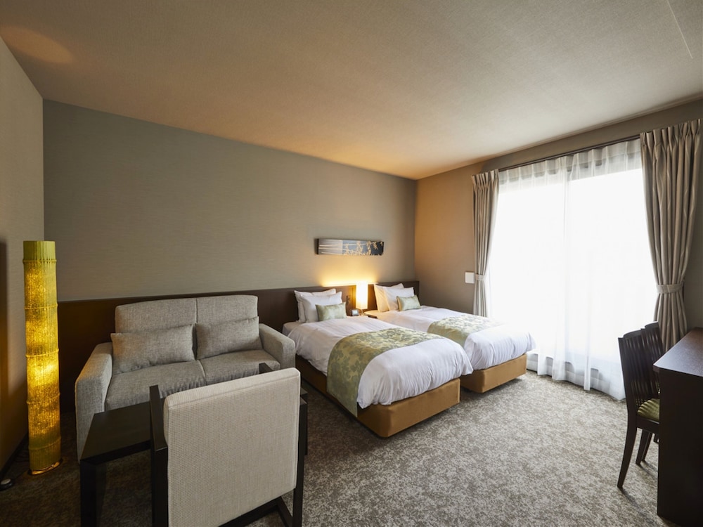 スーペリア ツインルーム | 若平安白川ホテル