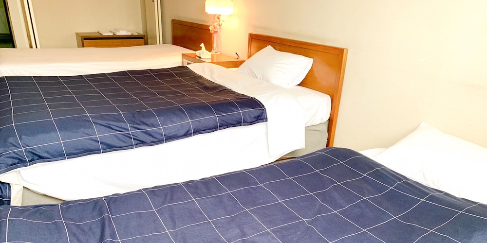 ベーシック ツインルーム 1 ベッドルーム 客室1 | ホテルロイヤル北見