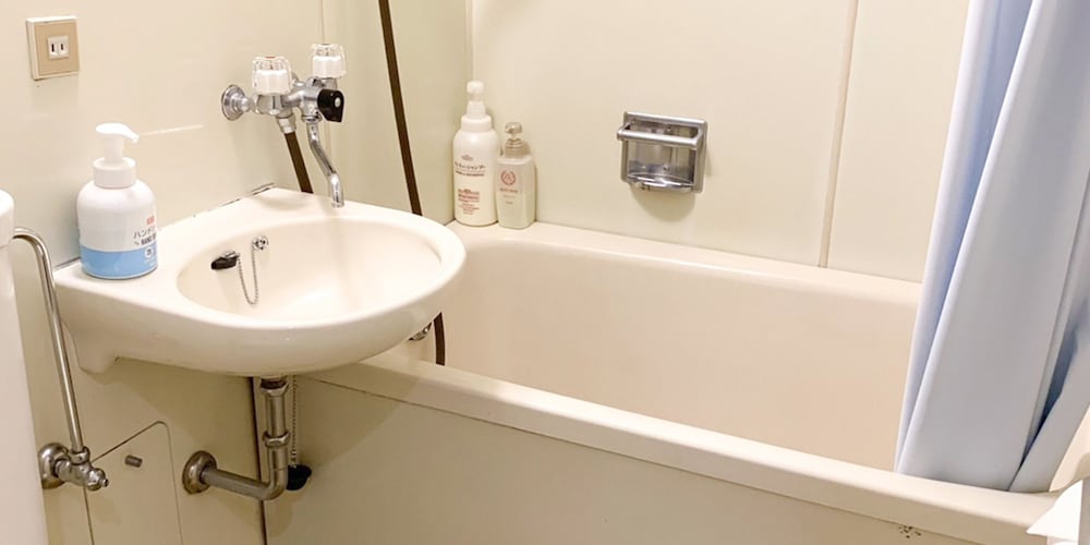 ベーシック ツインルーム 1 ベッドルーム バスルーム0 | ホテルロイヤル北見