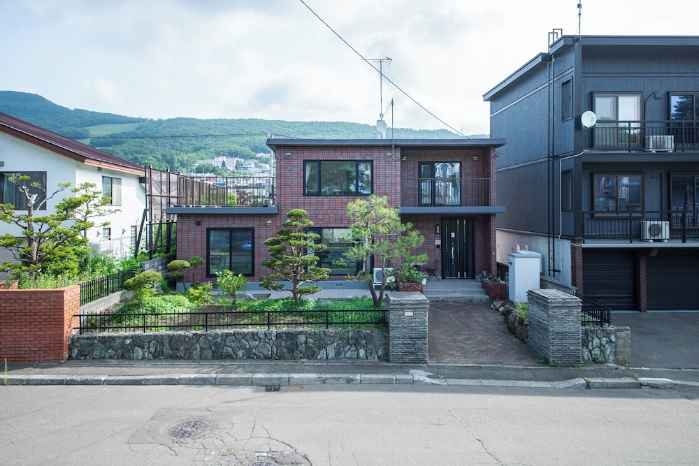 施設の正面1 | THE VILLA MOIWA 施設の正面1 | THE VILLA MOIWA