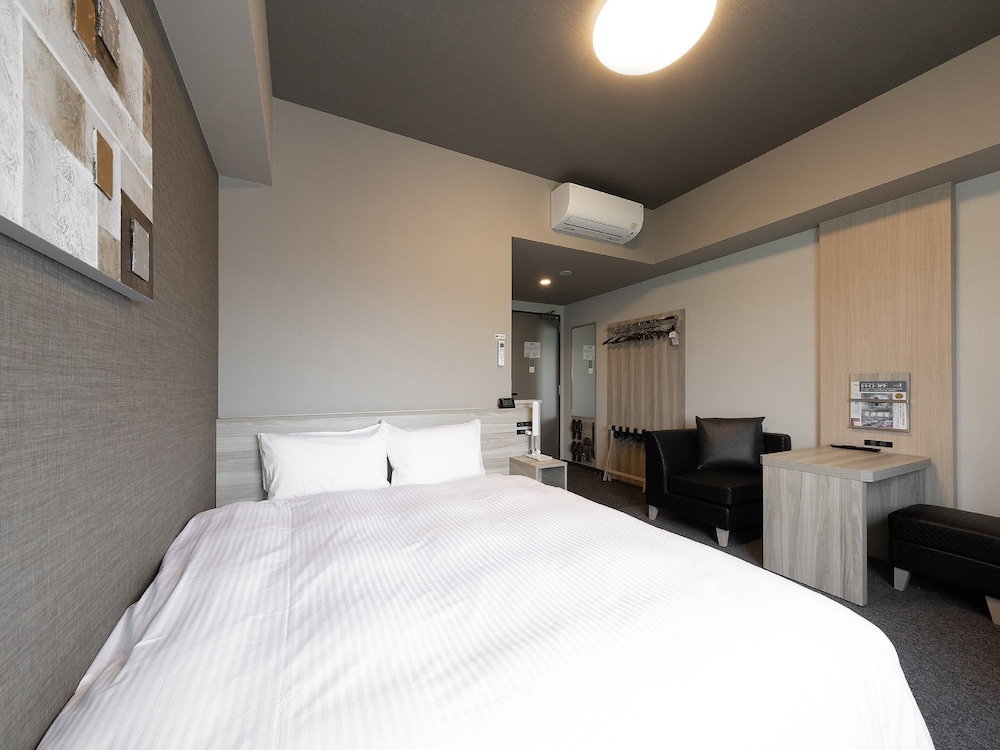 スタンダード ダブルルーム 禁煙 | ホテルルートイン京都亀岡駅前