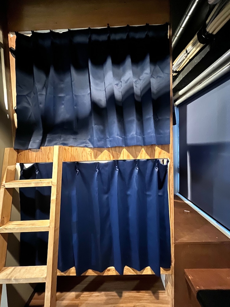 コンフォート 4 人部屋 客室1 | わさび三田ホテル