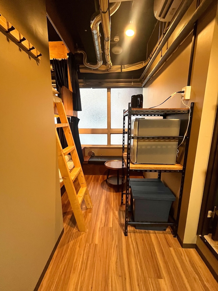 コンフォート 4 人部屋 | わさび三田ホテル