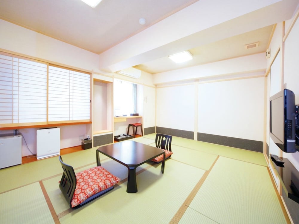 Japanese Style Room, 16sqm, Private Bathroom, Non-smoking | Hotel シャトレーイン京都