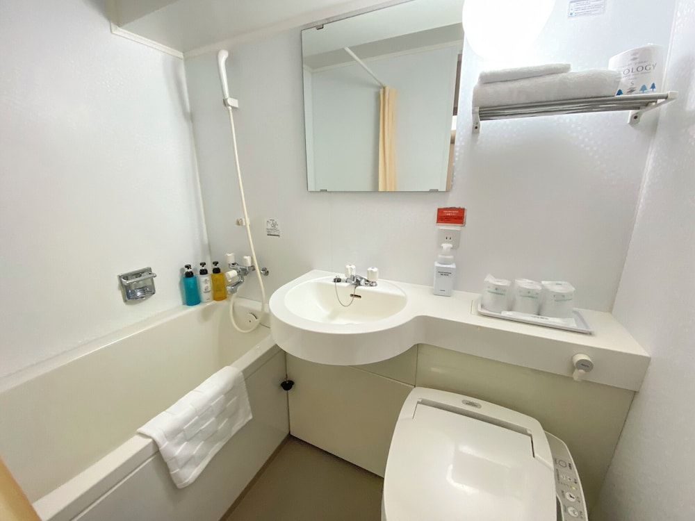 ダブルルーム バスルーム0 | Hotel シャトレーイン京都