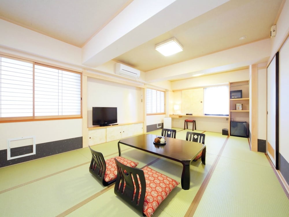 Japanese Style Room, 25sqm, Private Bathroom, Non-smoking | Hotel シャトレーイン京都