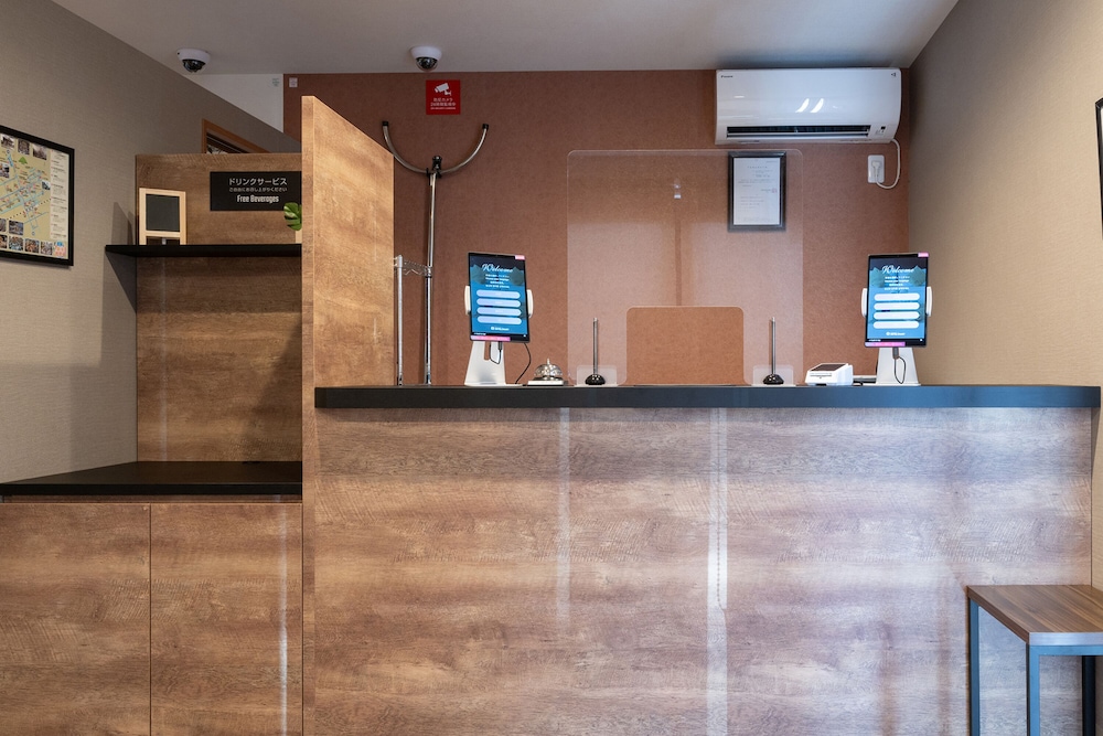 フロント1 | HOTEL R9 The Yard 匝瑳 フロント1 | HOTEL R9 The Yard 匝瑳