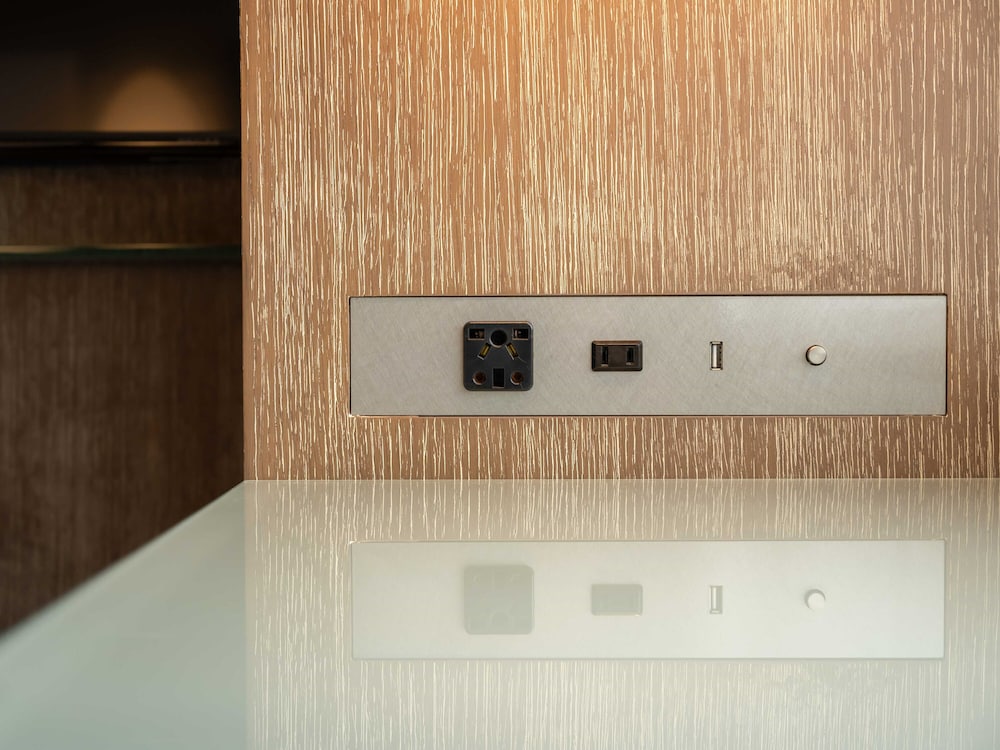 スーペリア ダブルルーム (ソフトドリンク, ブレッド&ペイストリー無料) 禁煙 客室の設備とサービス10 | insomnia 京都御池