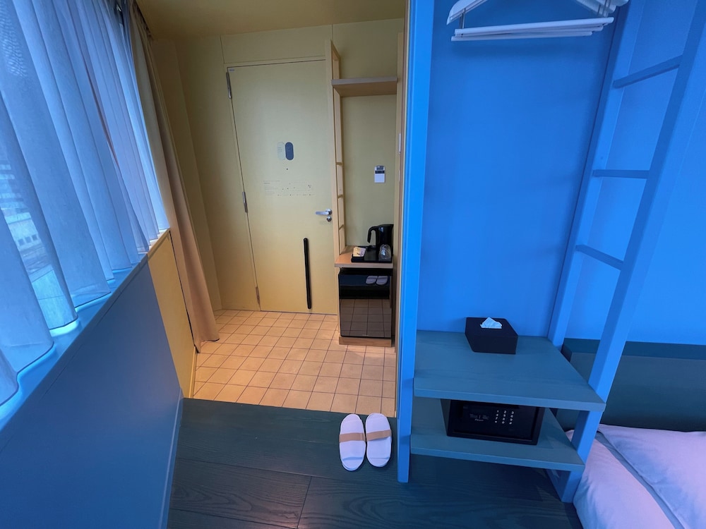 [ライトブルー] コーナールーム 禁煙 客室5 | トグルホテル水道橋