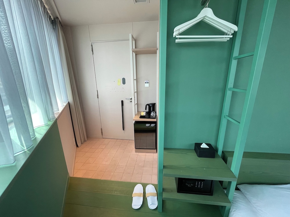 [グリーン] コーナールーム 禁煙 客室4 | トグルホテル水道橋