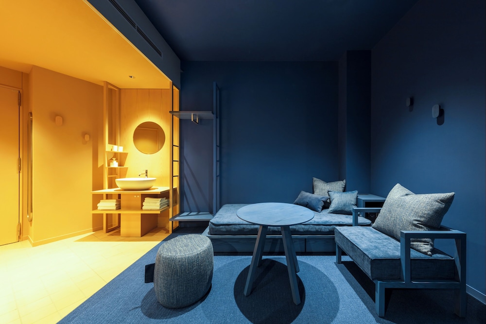 [ダークブルー] プレミアロフトルーム 禁煙 客室2 | トグルホテル水道橋