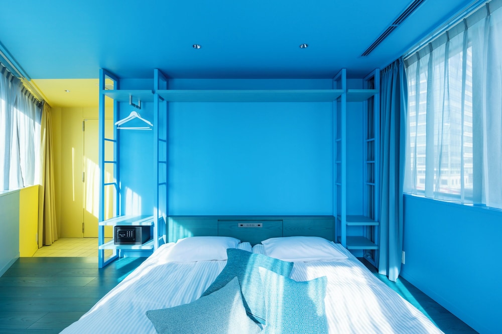 [ライトブルー] コーナールーム 禁煙 客室1 | トグルホテル水道橋