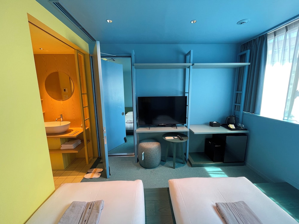 [ライトブルー] コネクティングルーム B 禁煙 客室7 | トグルホテル水道橋