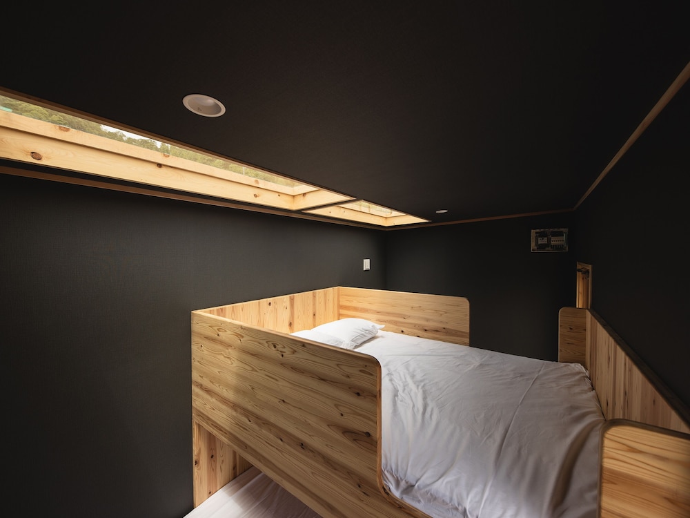 パノラミック コテージ サウナ 客室5 | HOLE37