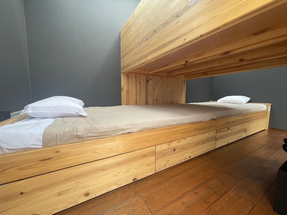 パノラミック コテージ サウナ 客室2 | HOLE37