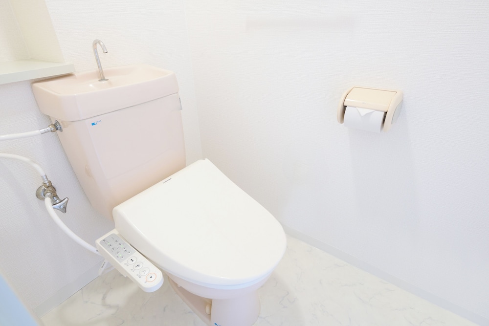デラックス ツインルーム バスルーム4 | Residence Hotel KABUTO