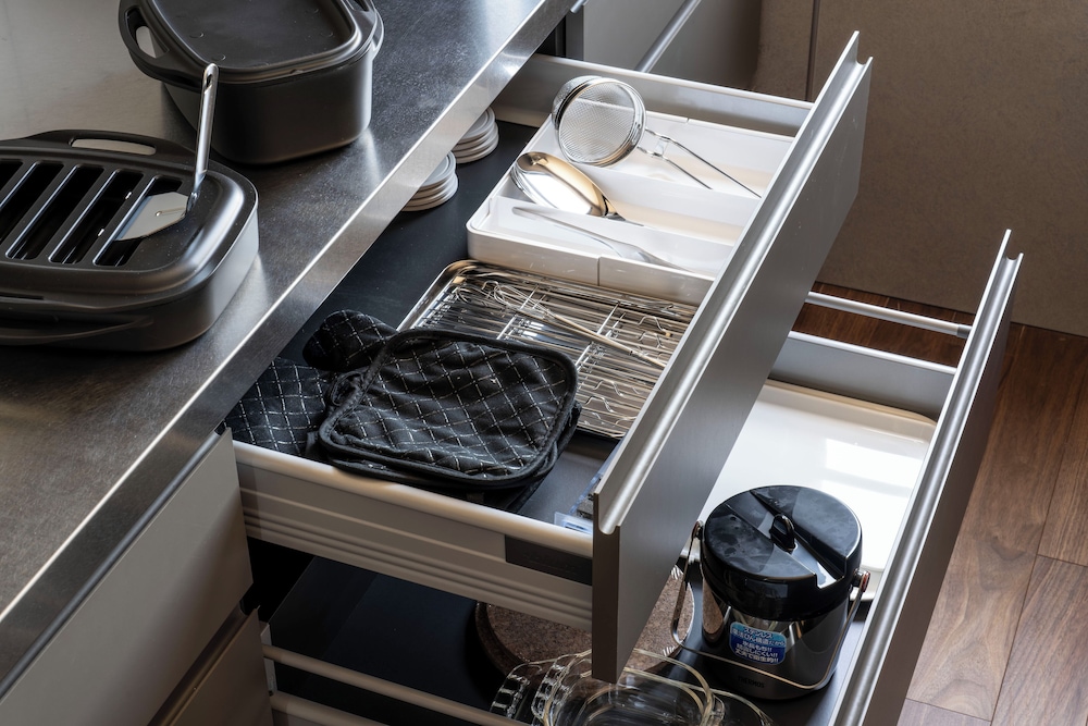 プレジデンシャル ヴィラ 専用キッチン2 | RIVIERA Kujukuri