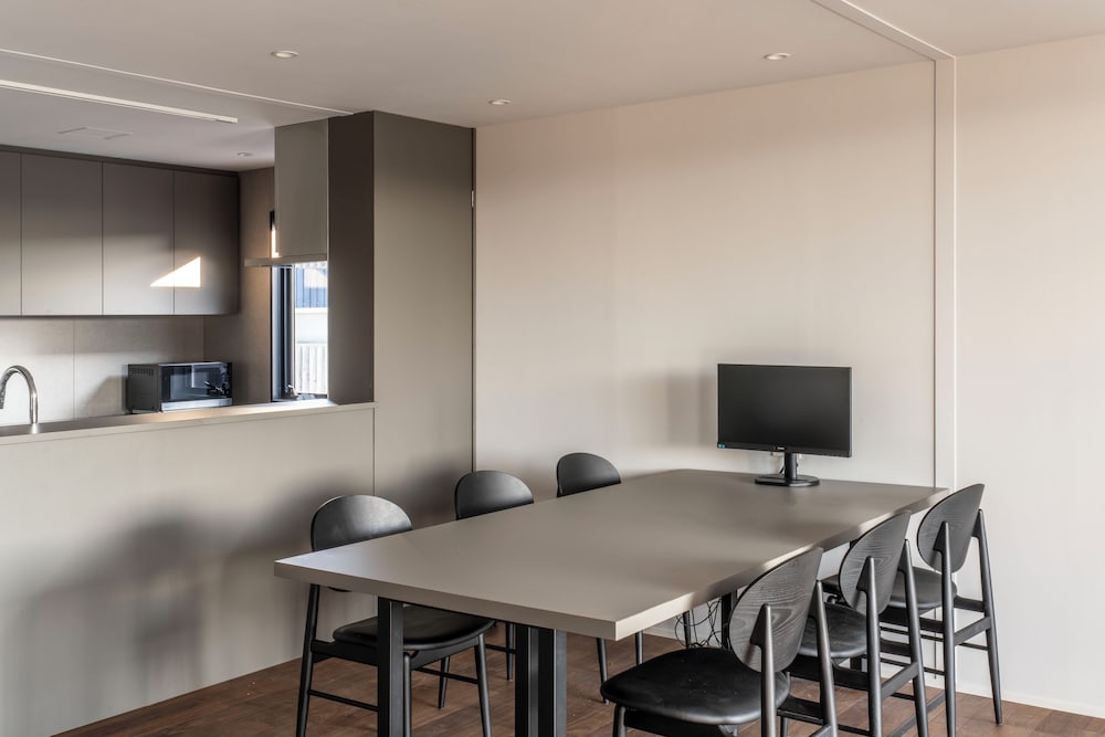 プレジデンシャル ヴィラ 室内のビジネス センター0 | RIVIERA Kujukuri