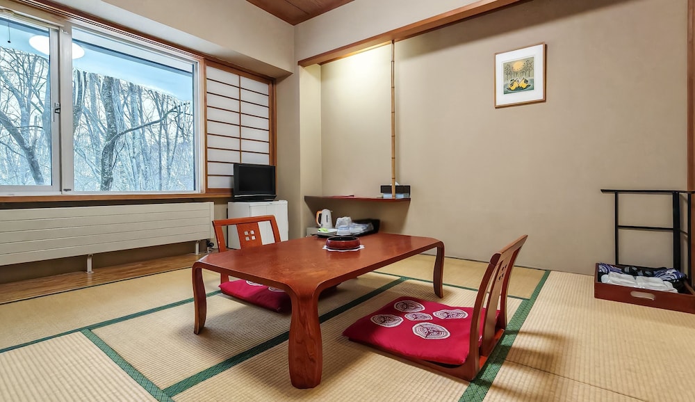 エコノミー 4 人部屋 客室3 | ベルジャヤ八甲田スキーリゾート