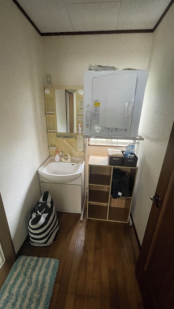 ファミリー ハウス バスルーム0 | ELM On The Beach