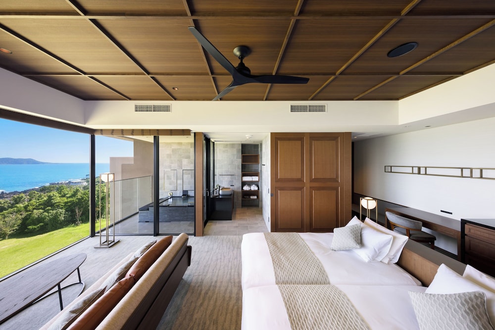 スーペリア ツインルーム バルコニー オーシャンビュー 客室7 | 五島リトリート ray by 温故知新