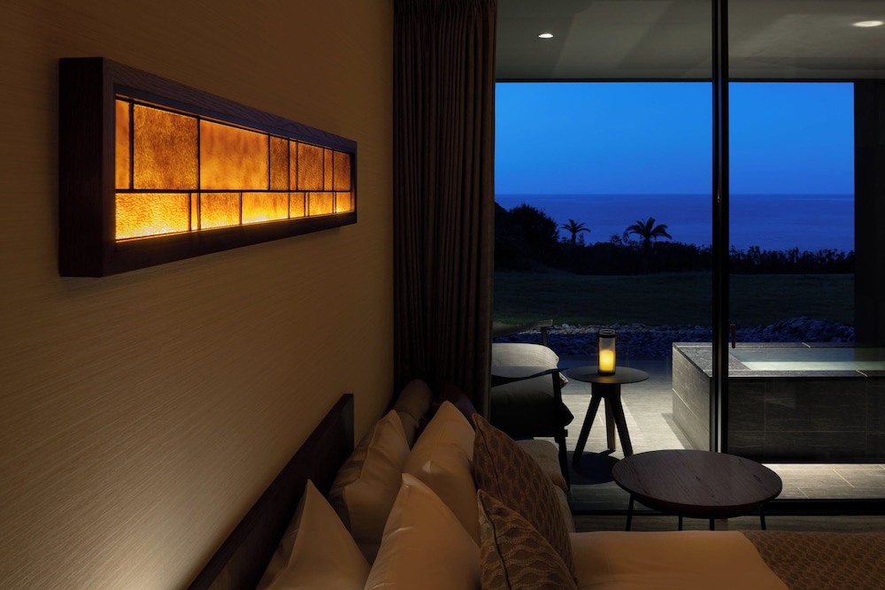 エコノミー ダブルルーム オーシャンビュー 客室2 | 五島リトリート ray by 温故知新