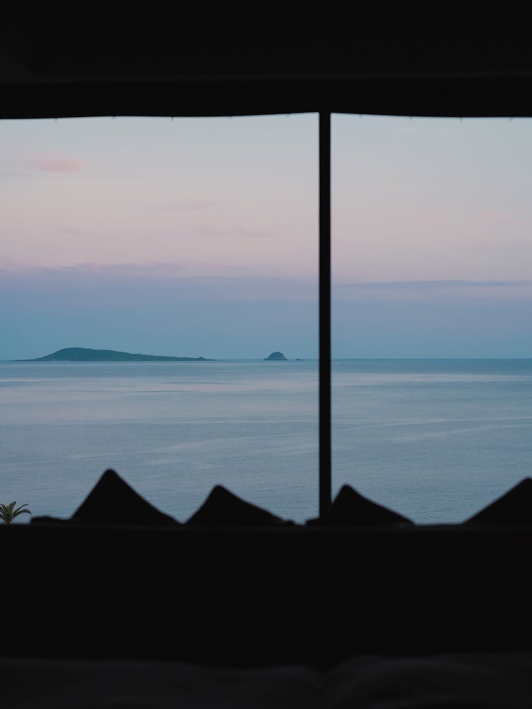 スーペリア ツインルーム バルコニー オーシャンビュー 客室9 | 五島リトリート ray by 温故知新
