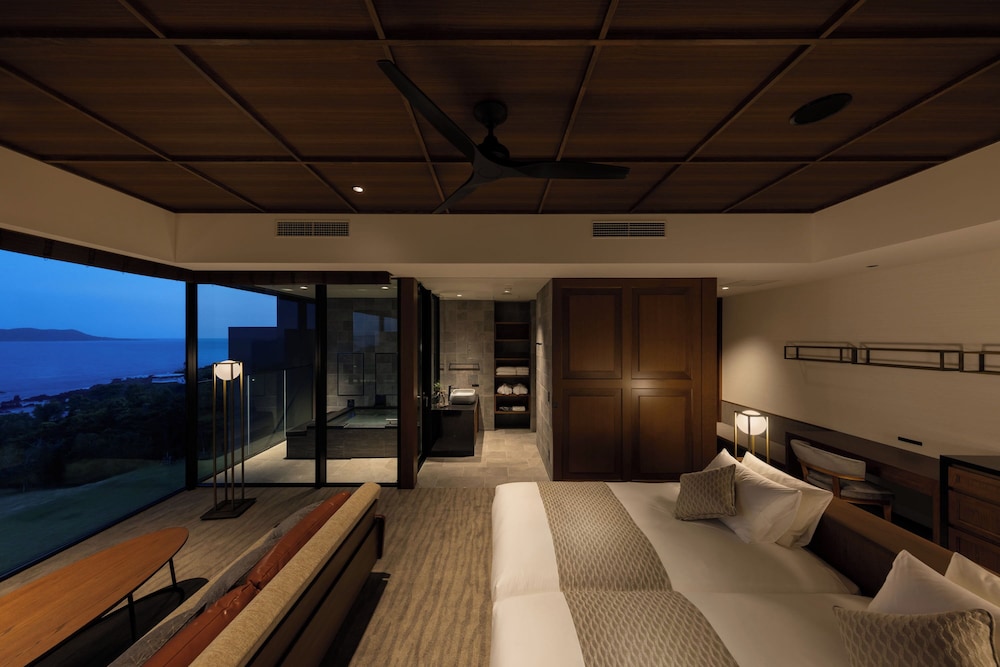 スーペリア ツインルーム バルコニー オーシャンビュー 客室6 | 五島リトリート ray by 温故知新