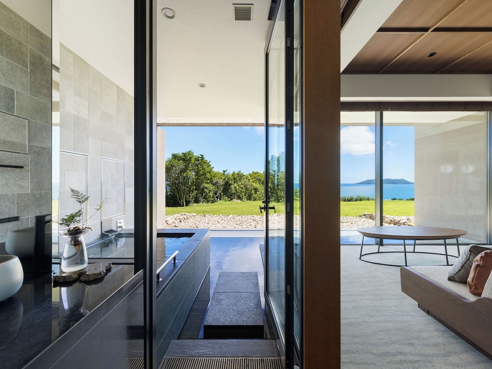 スーペリア ツインルーム バルコニー オーシャンビュー バスルーム3 | 五島リトリート ray by 温故知新