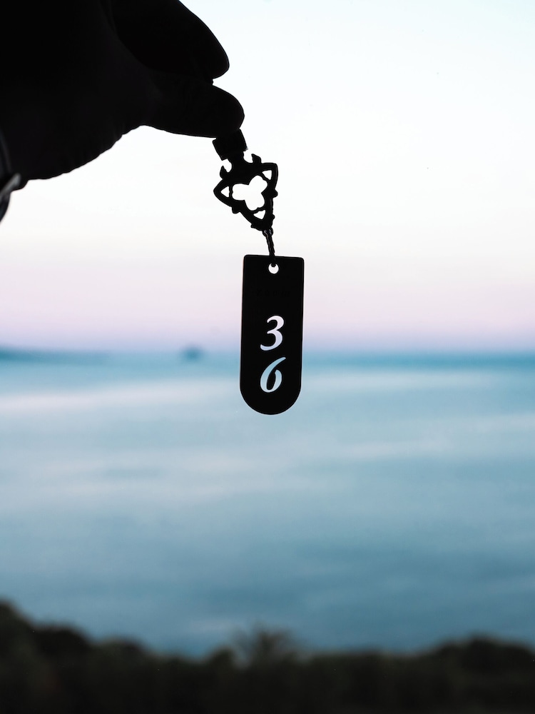 スーペリア ツインルーム バルコニー オーシャンビュー 客室10 | 五島リトリート ray by 温故知新