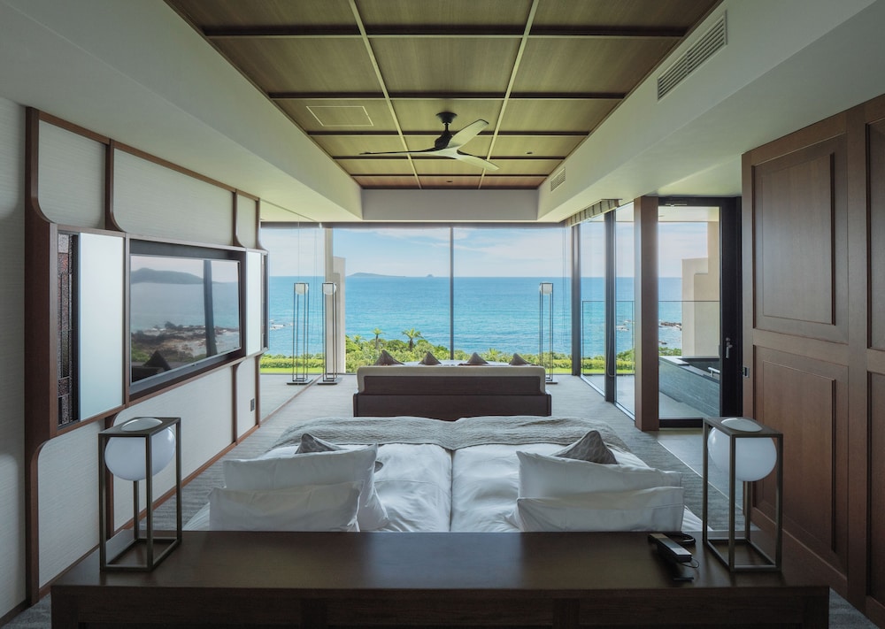 スーペリア ツインルーム バルコニー オーシャンビュー 客室5 | 五島リトリート ray by 温故知新