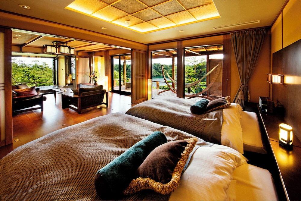 スーペリア ルーム | 能登 九十九湾百楽荘