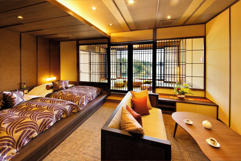 プレミア ルーム | 能登 九十九湾百楽荘