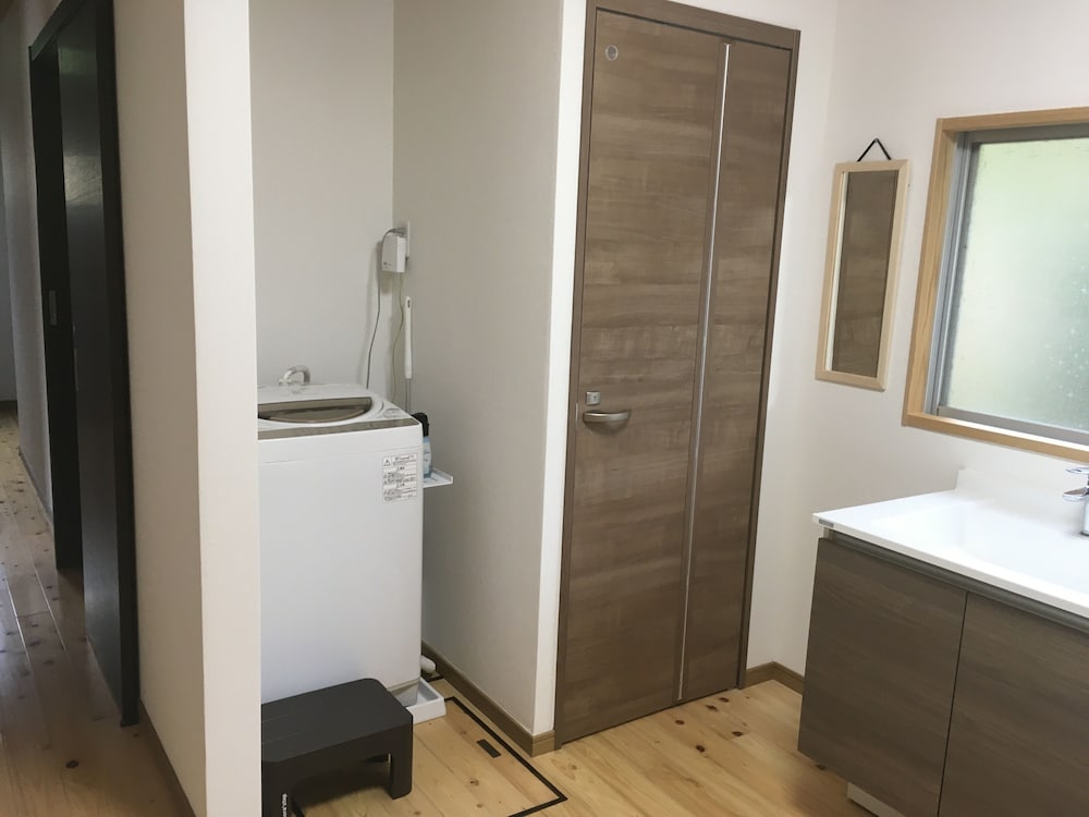 コテージ バスルーム2 | ささやかなおうち S 禾