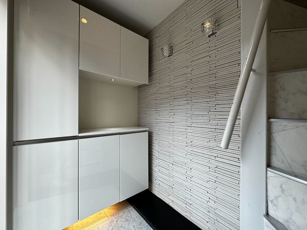 内部エントランス1 | NAOMI