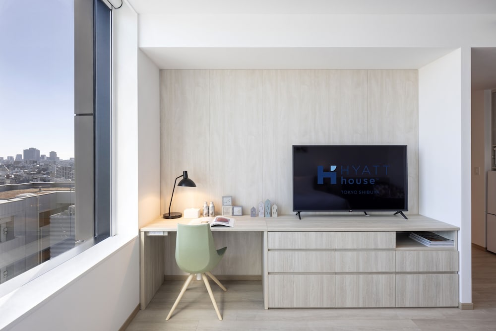 デラックス ツインルーム (with sofa bed) 客室3 | ハイアットハウス東京渋谷