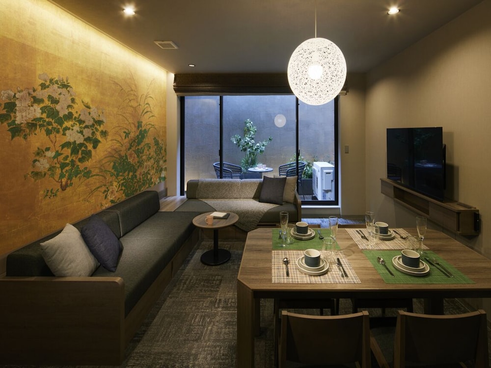 デラックス 1ベッドルーム 4ベッド (テラス付き・プライベートサウナ利用17:30-19:00) 禁煙 客室1 | Minn 祇園三条