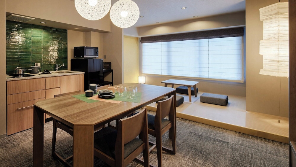 スーペリアスイート 1ベッドルーム 4ベッド (和室付き) 禁煙 客室1 | Minn 祇園三条