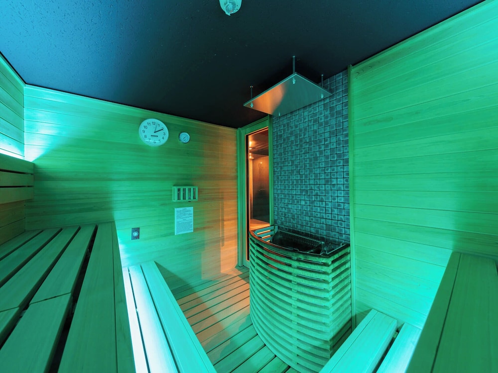 デラックス 1ベッドルーム 4ベッド (テラス付き・プライベートサウナ利用17:30-19:00) 禁煙 客室5 | Minn 祇園三条